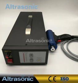 Titanium / Aluminium Alloy 28Khz Ultrasonic Riveting Welding Machine For Fabric / Plastic Bonding