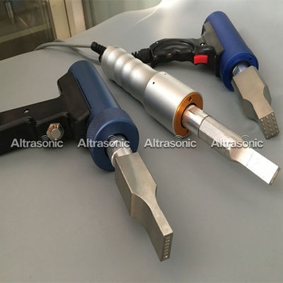 Auto Plastic High Tech Ultrasonic Spot Welding Machine Gun Type / Cylinder Type