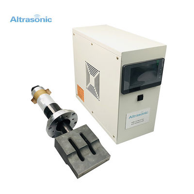 Digital Generator Ultrasonic Spot Welding Machine 20khz For Plane Face Mask