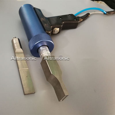 Auto Plastic High Tech Ultrasonic Spot Welding Machine Gun Type / Cylinder Type